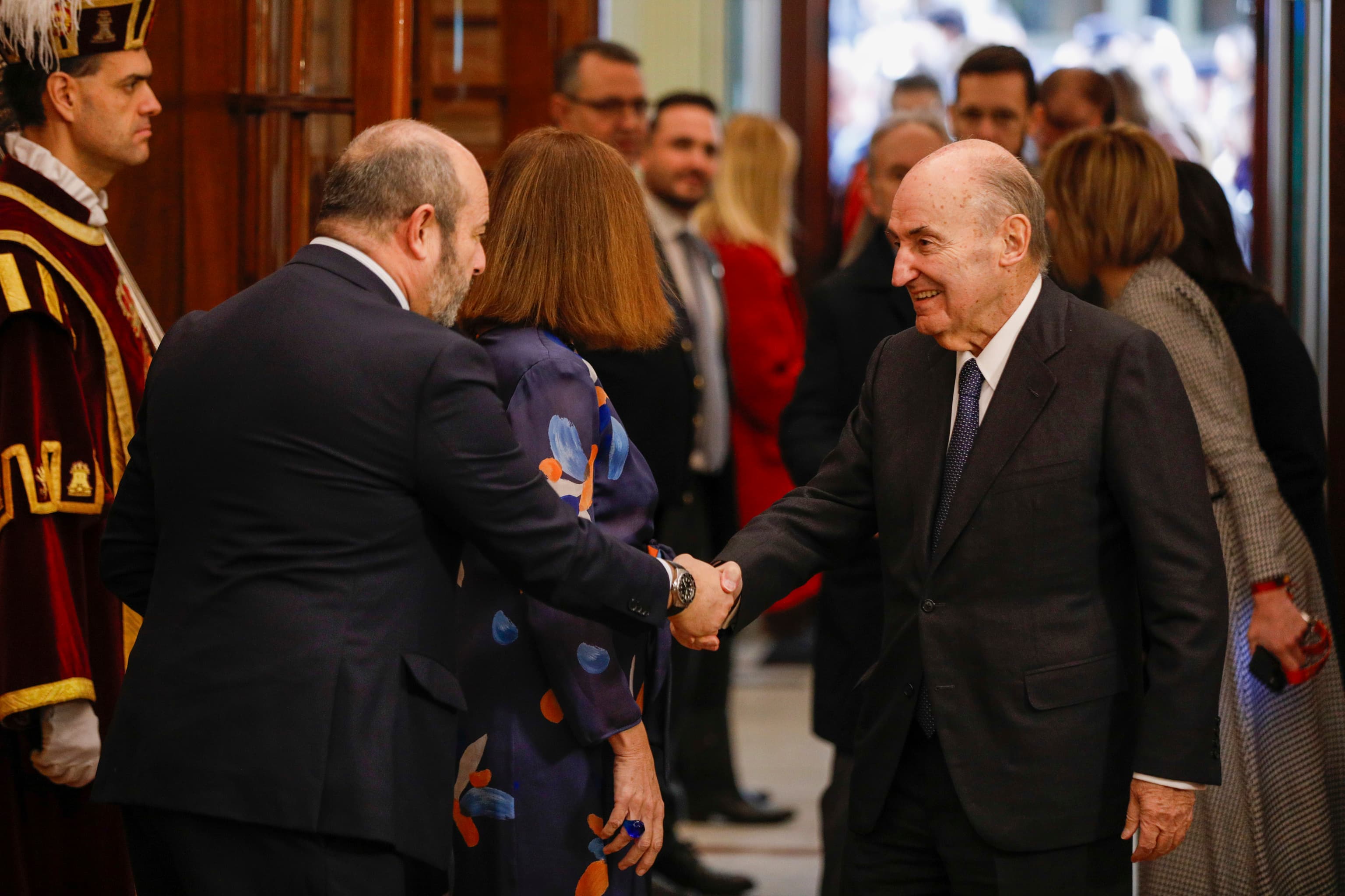 La defensa de Jonathan Andic pide que Miquel Roca declare ante la juez por la fundación que quería crear el fundador de Mango