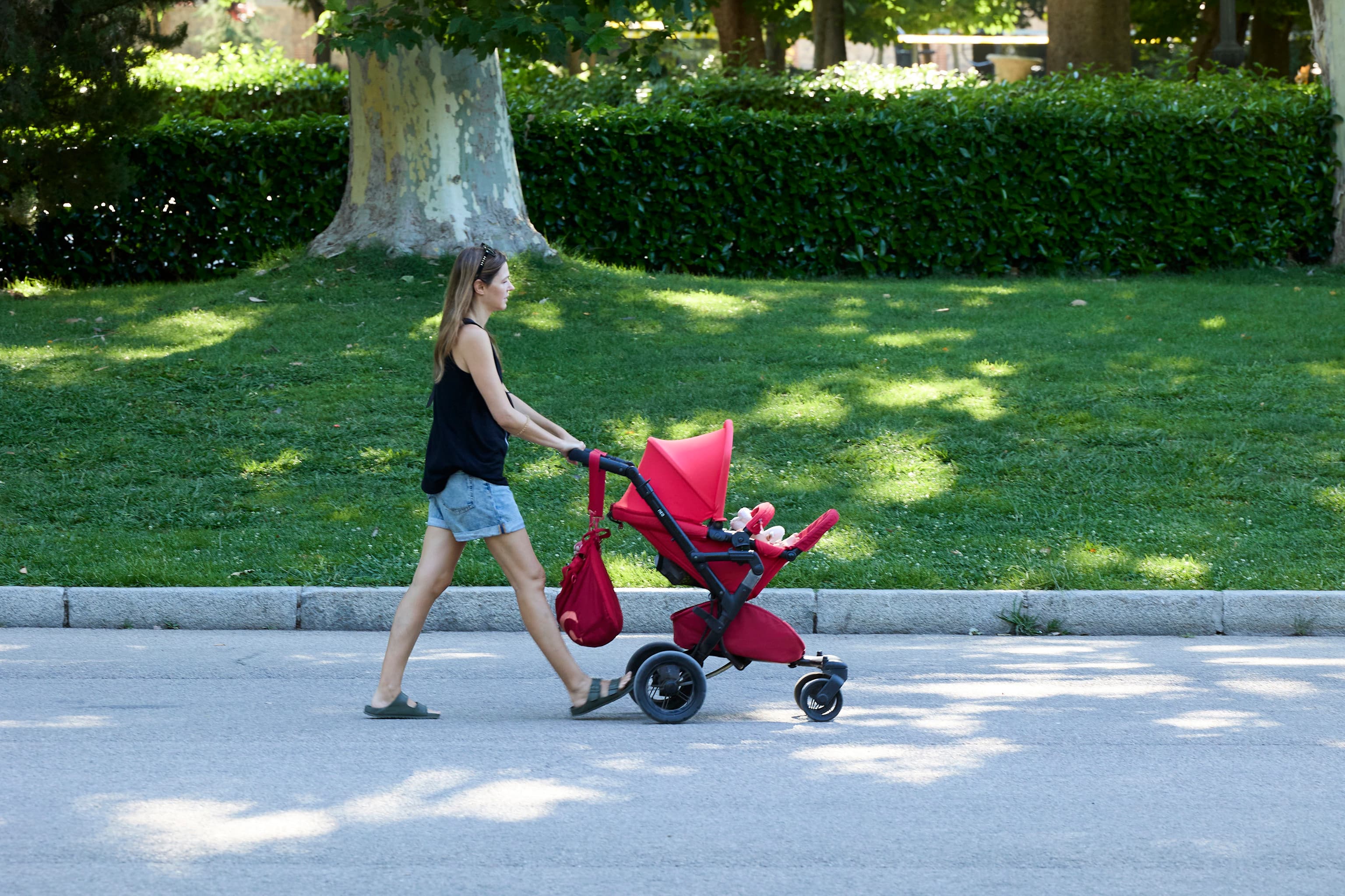 ¿Comprar casa o tener un hijo? Un piso en Madrid, Barcelona o Palma cuesta al menos un 30% más que todos os gastos de la crianza hasta los 30 años