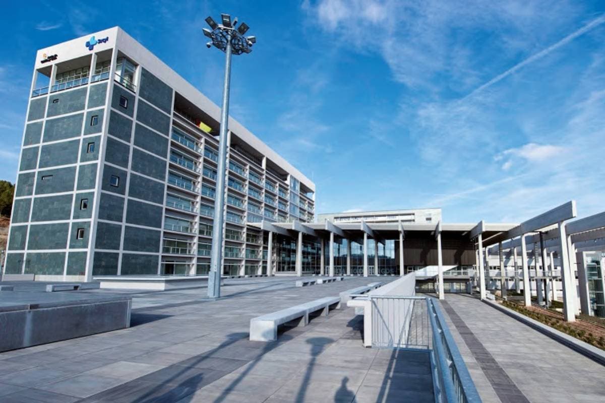 Muere un hombre de 70 años al intentar impedir la caída de un vecino de 80 desde un primer piso en Burgos