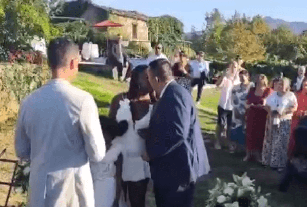Los testigos de la boda viral de Orense desmienten la versión del novio: "Nos habían invitado para sacarnos los cuartos... ya se ha visto qué tipo de mujer es"