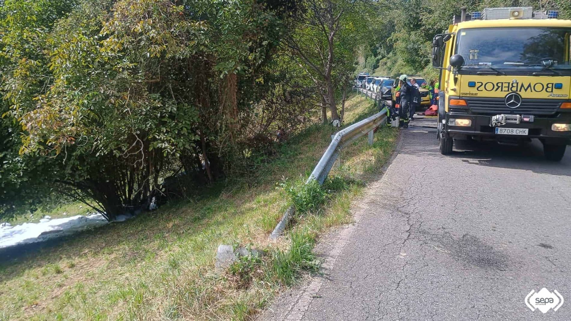 Muere una copiloto de 20 años al incendiarse su coche en el Rally de Llanes