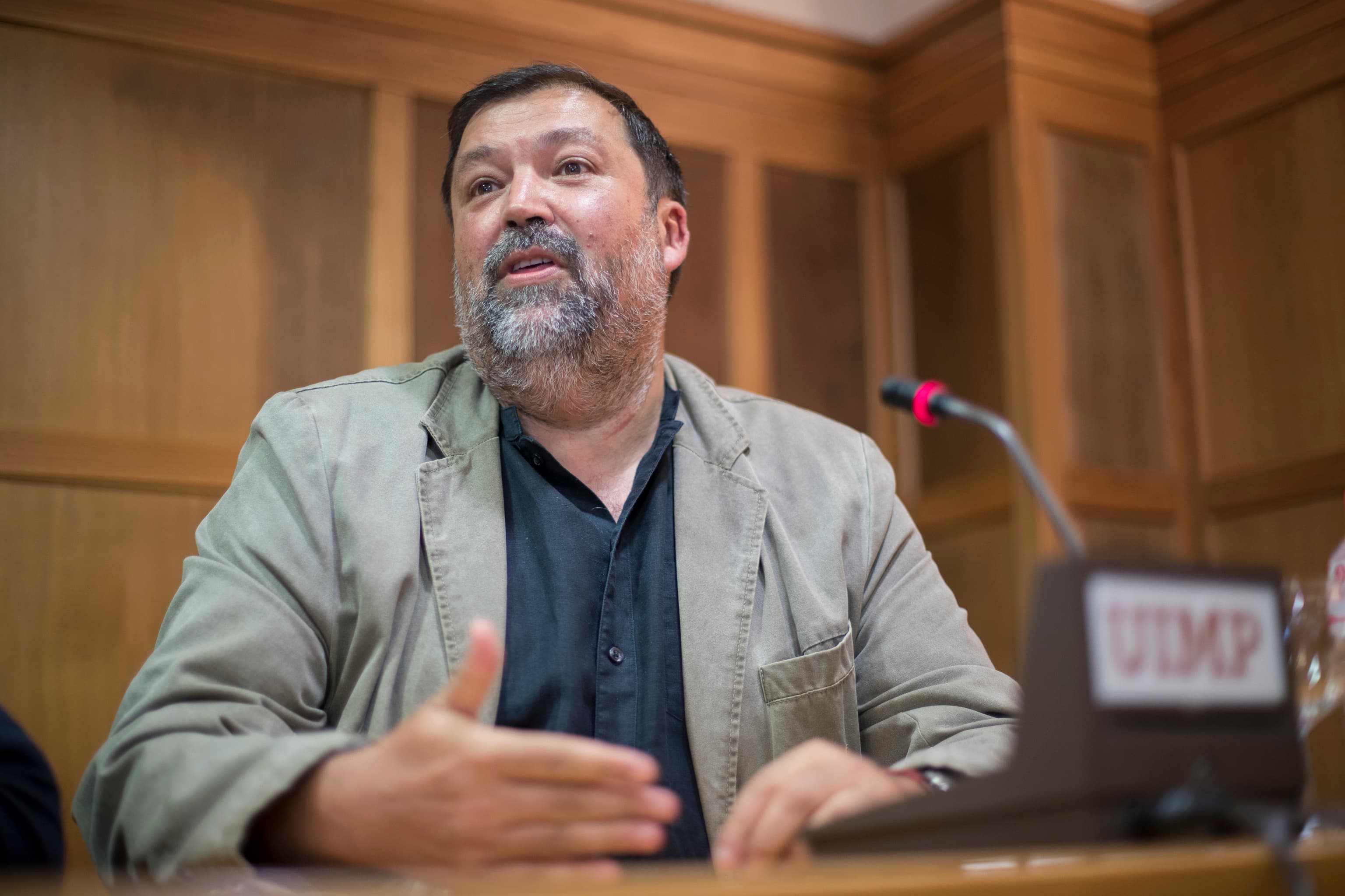 El PSOE promueve como magistrados del Constitucional a un ministro de Zapatero y a una secretaria de Estado de Sánchez