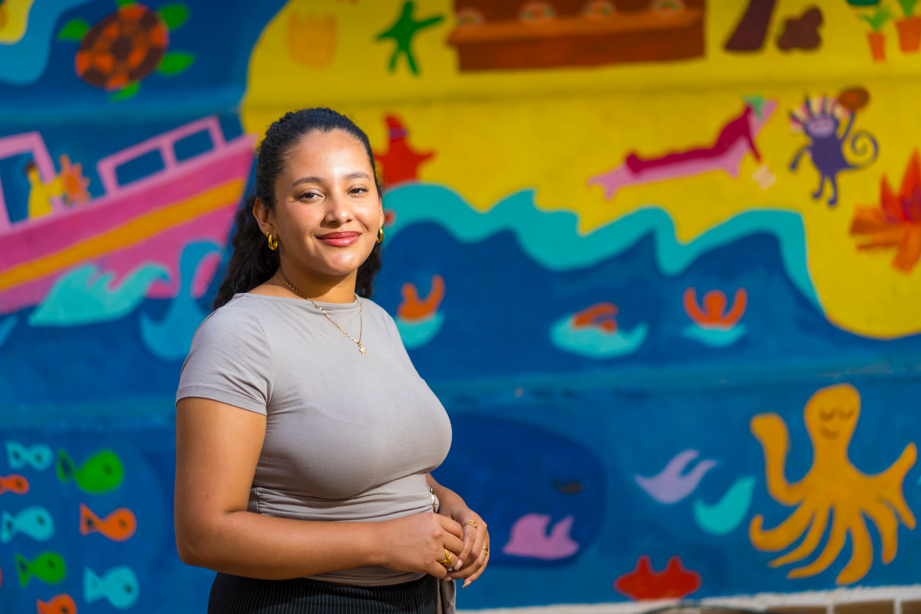 De repetir curso recién llegada de Honduras a empezar un doble grado en la Universidad: la tenacidad inagotable de Nayeli