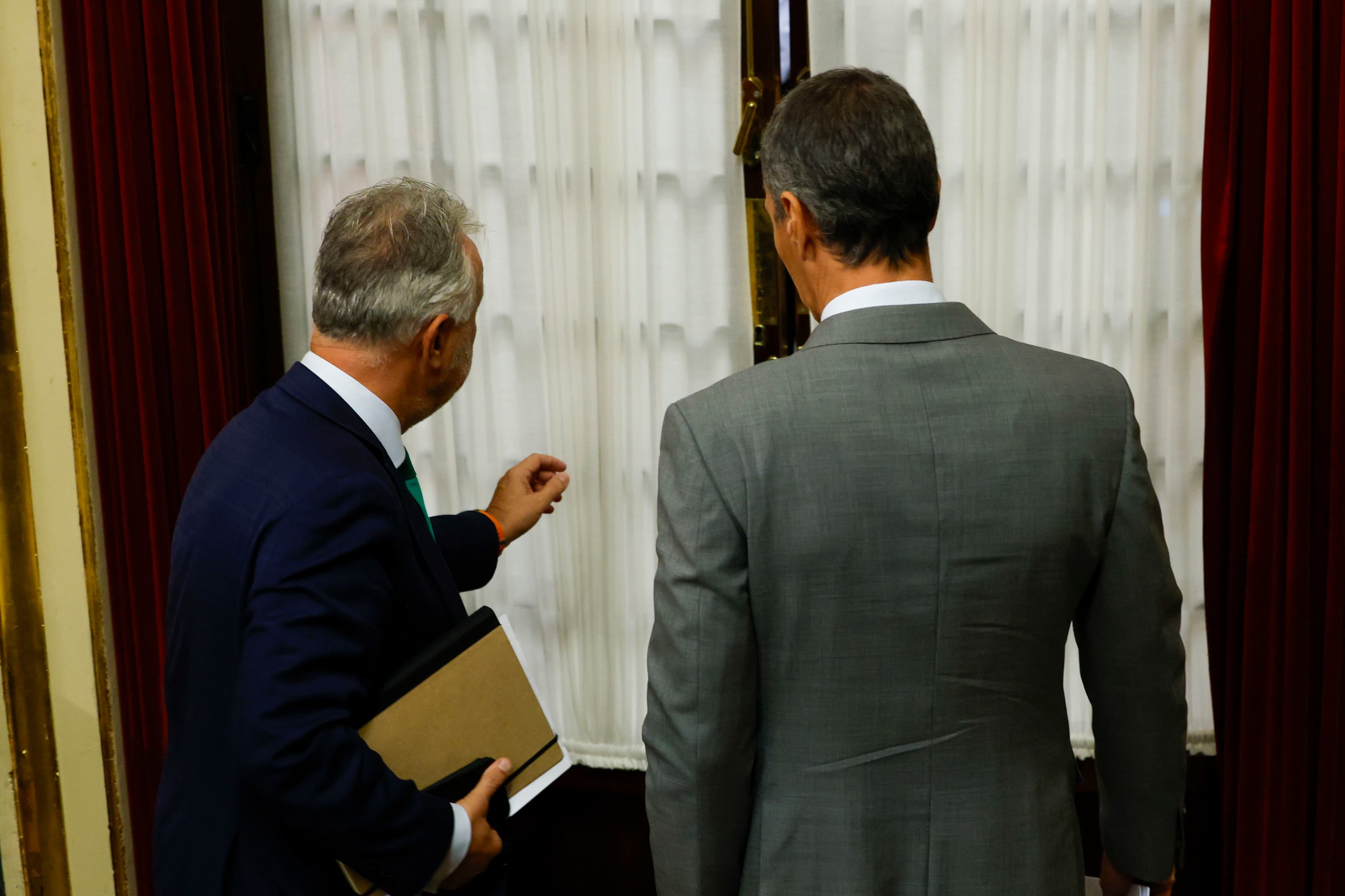 Tu casero Puigdemont te desahucia, Pedro