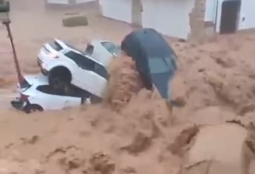 Muere una mujer de 102 años y rescatan a 90 en la riada de Madrigueras (Albacete)