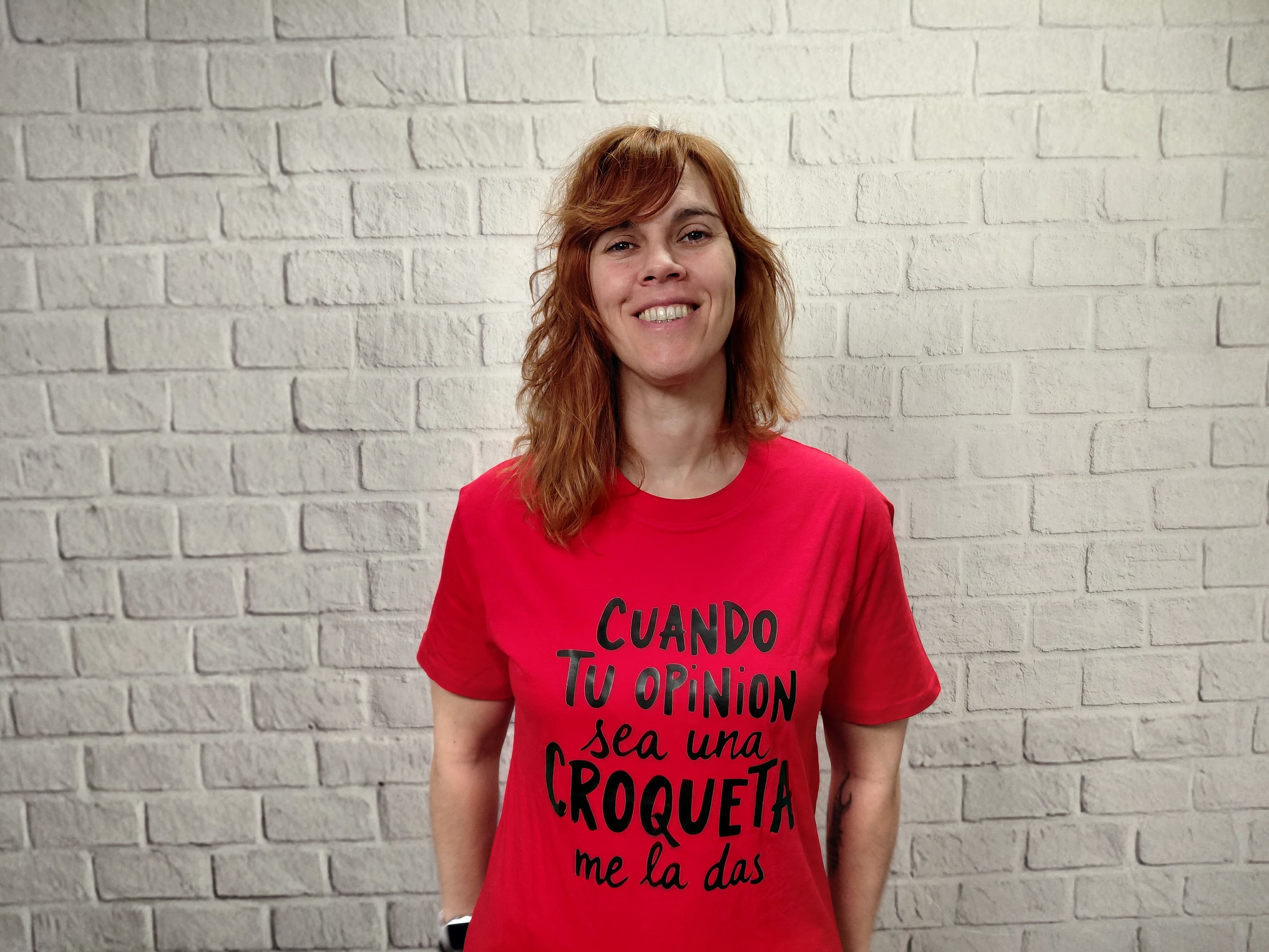 Lorena Gascón, la psicologajaputa, y su guía práctica para dejar de sobrepensar y salir del bucle mental: "Ponerse en lo peor es una mierda, no funciona"