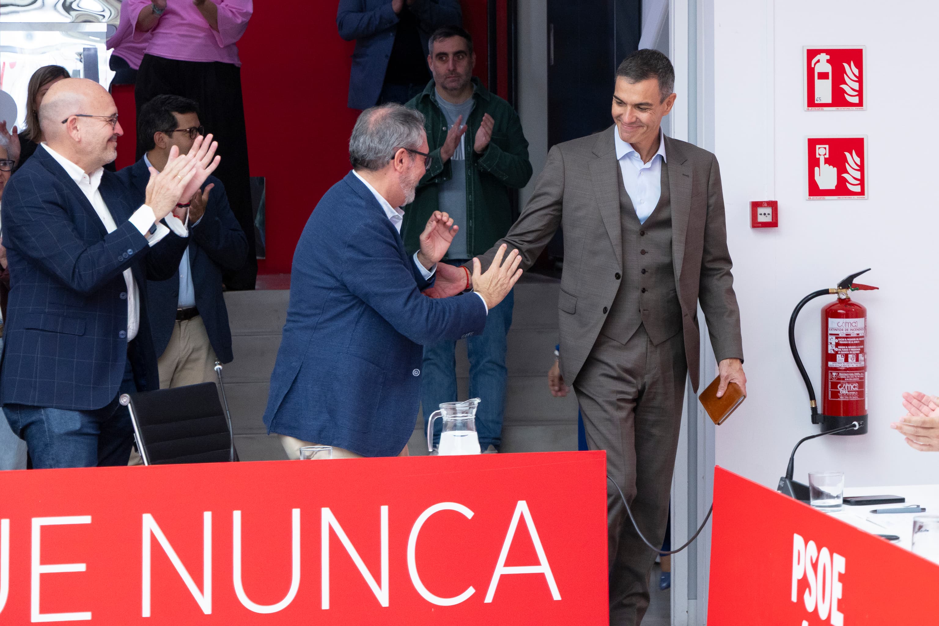 El PSOE exprime el caos de Sumar y se lanza a laminar a sus socios en las provincias medianas y pequeñas con el voto útil