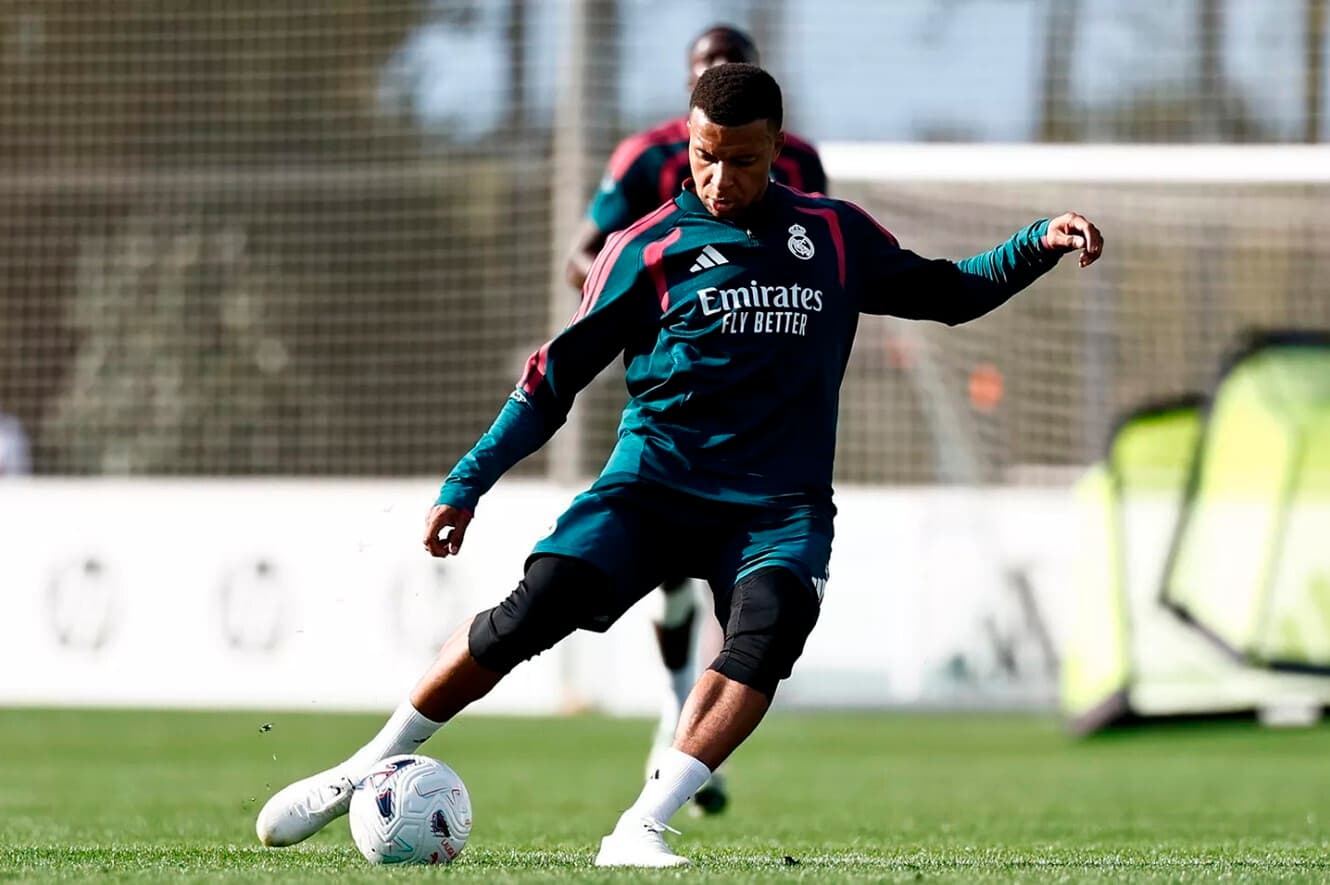 El runrún que enturbia a Mbappé y al vestuario del Madrid: "Va un poco por libre"