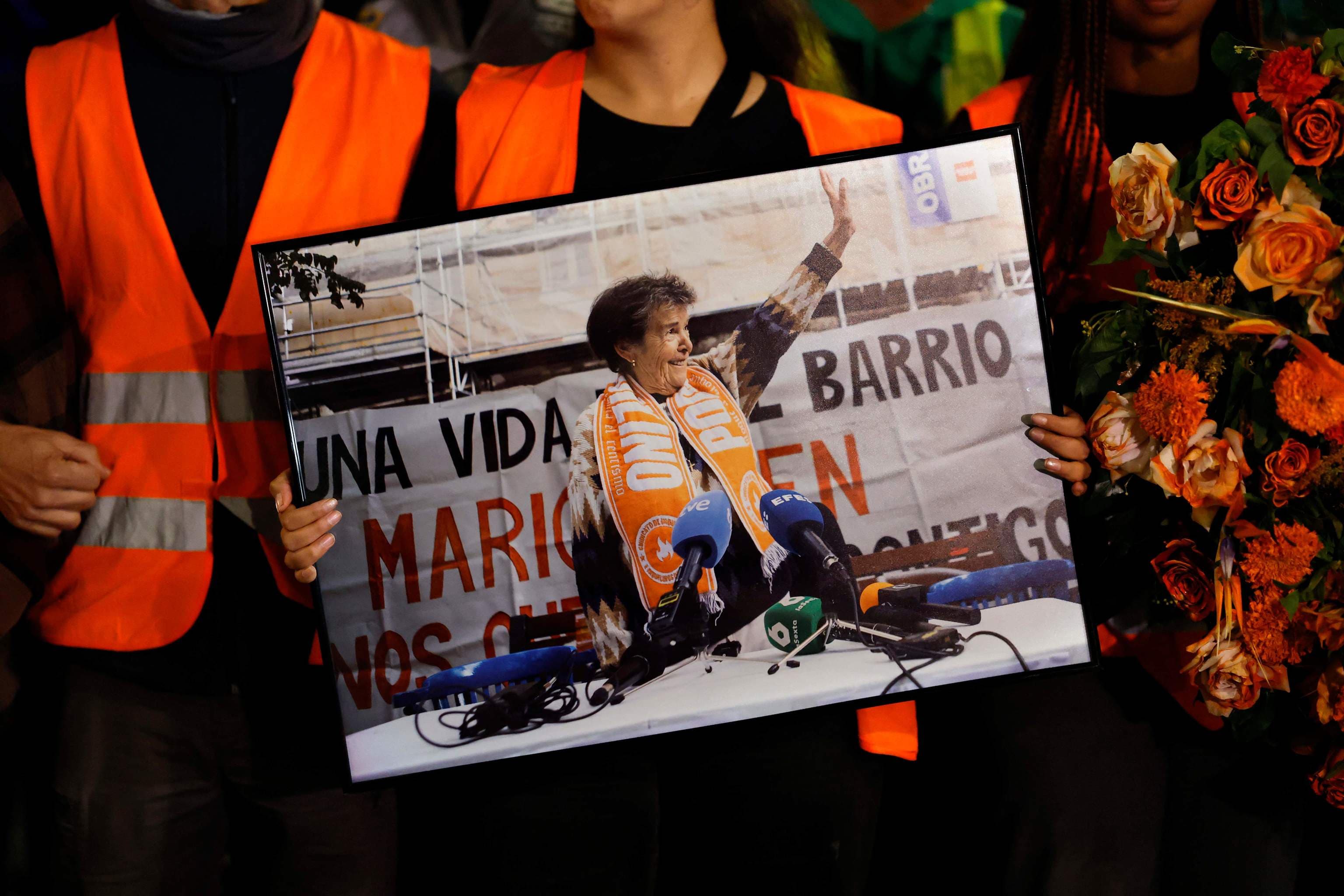 Negar un minuto de silencio, que la paz sea con vosotros