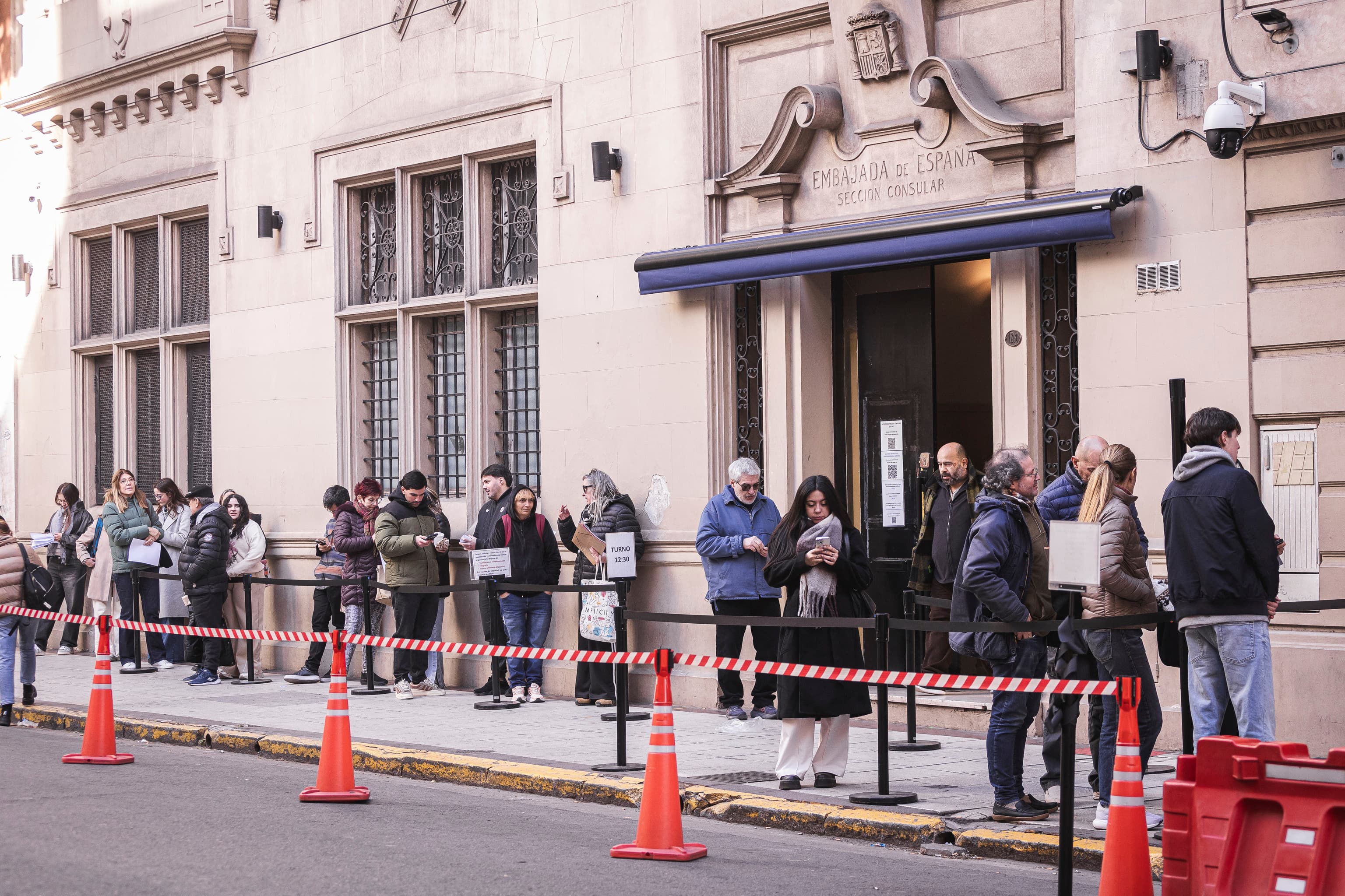 El Gobierno se aferra al Constitucional de Pumpido para salvar los 'votos de los nietos'