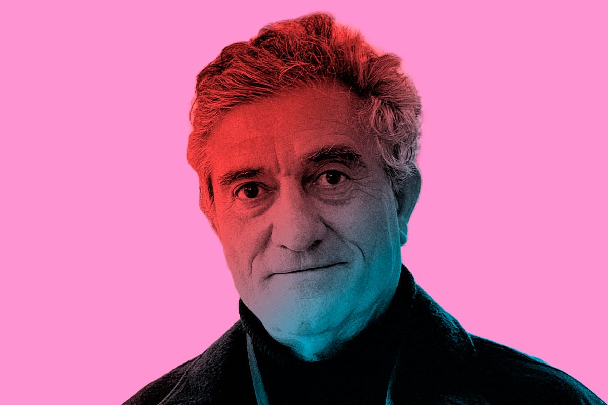 Guillermo Fesser, humorista y escritor: "En EEUU, lo latino se asocia con gente humilde que debería estar agradecida, así se sustenta el supremacismo"