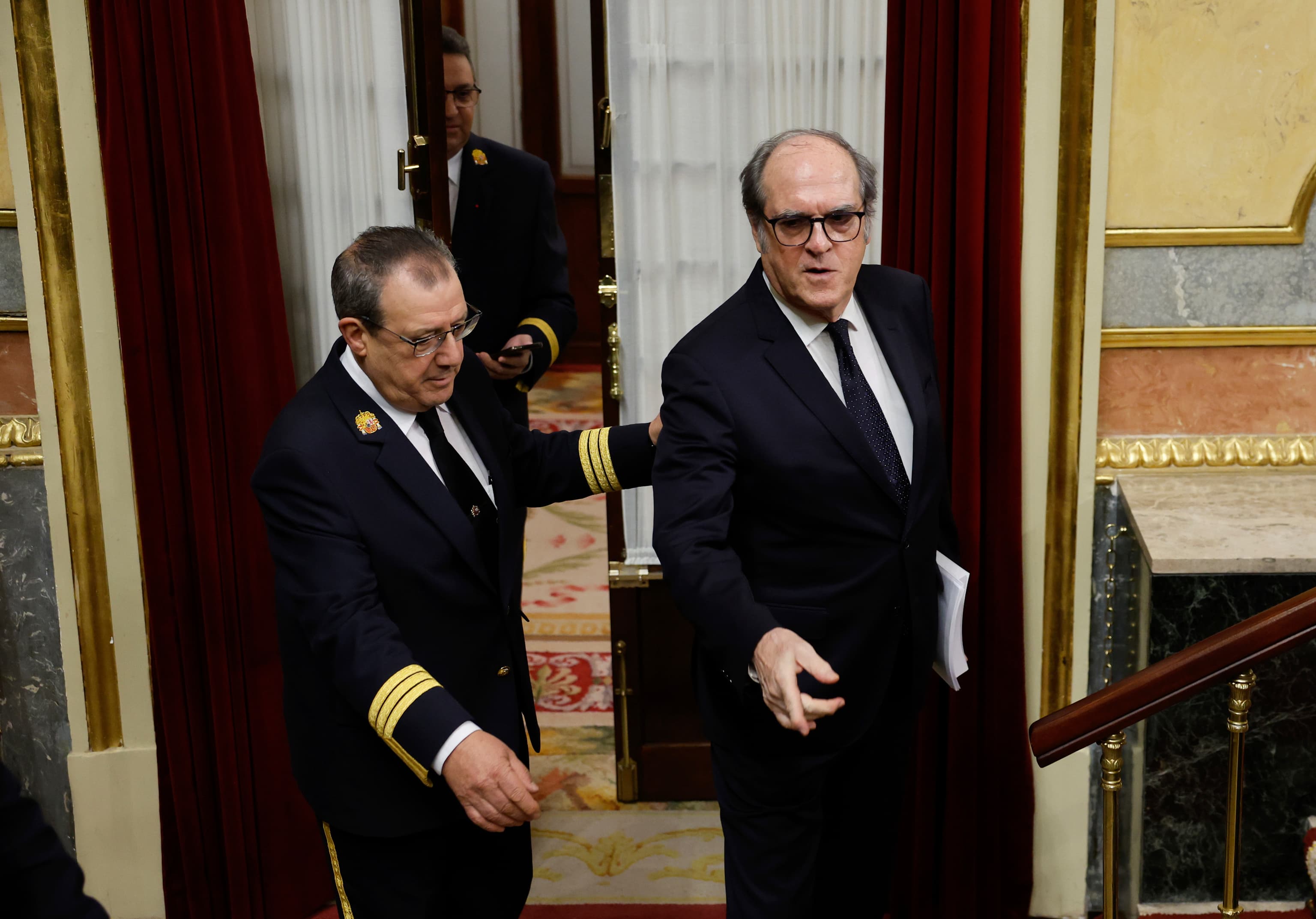 El recurso del Defensor del Pueblo: "La condición de votante no la puede perder ningún español mientras lo sea"