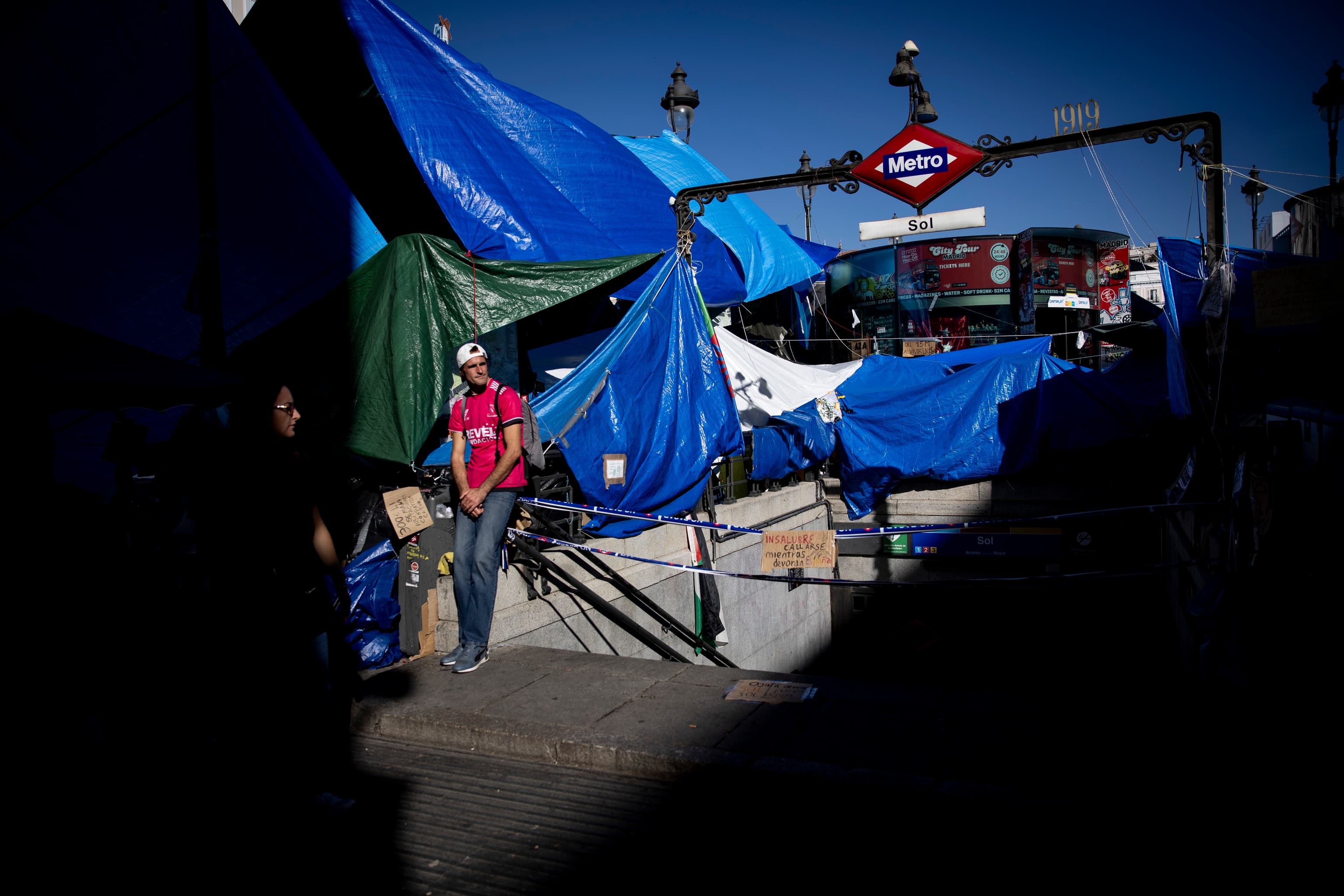 La estación de Sol reabre tras constatarse que las  condiciones de seguridad y salud necesarias se han restablecido