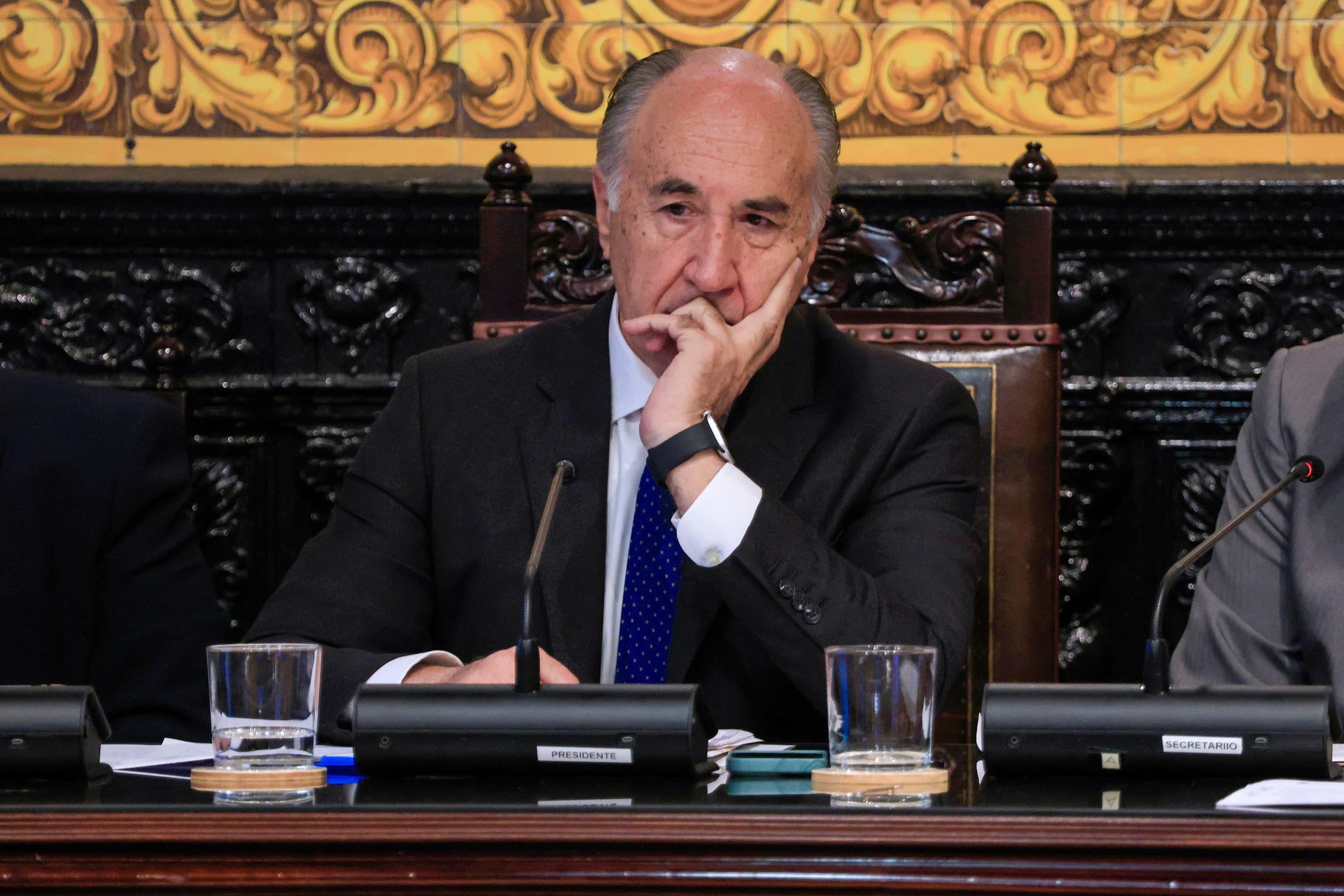 Dimite el alcalde de Algeciras, José Ignacio Landaluce, tras dos denuncias por abusos sexuales y nueve días antes de que sea expulsado por una moción de censura