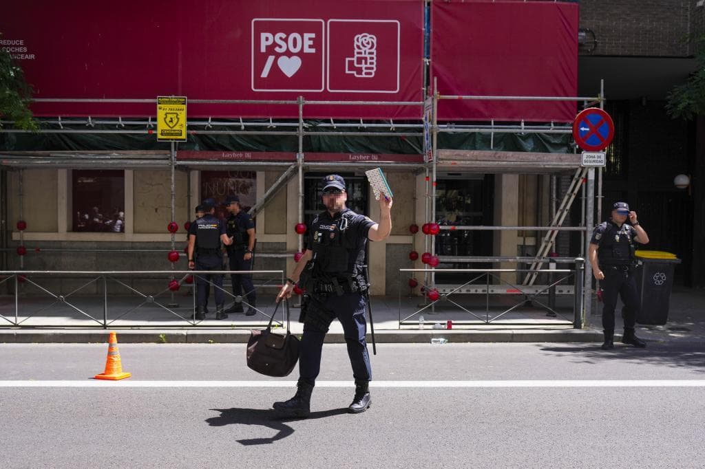 El juez Pedraz acusa al PSOE de retrasar "artificialmente" la entrega de documentación del 'caso Cloacas' y reclama al partido que cumpla "sin más demora"