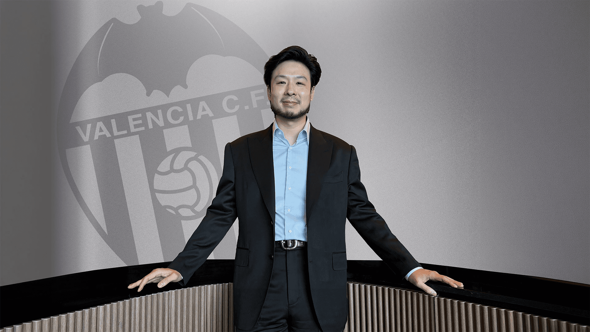 Peter Lim vende el 42% del Valencia a un conglomerado estadounidense que inyectará 100 millones de euros