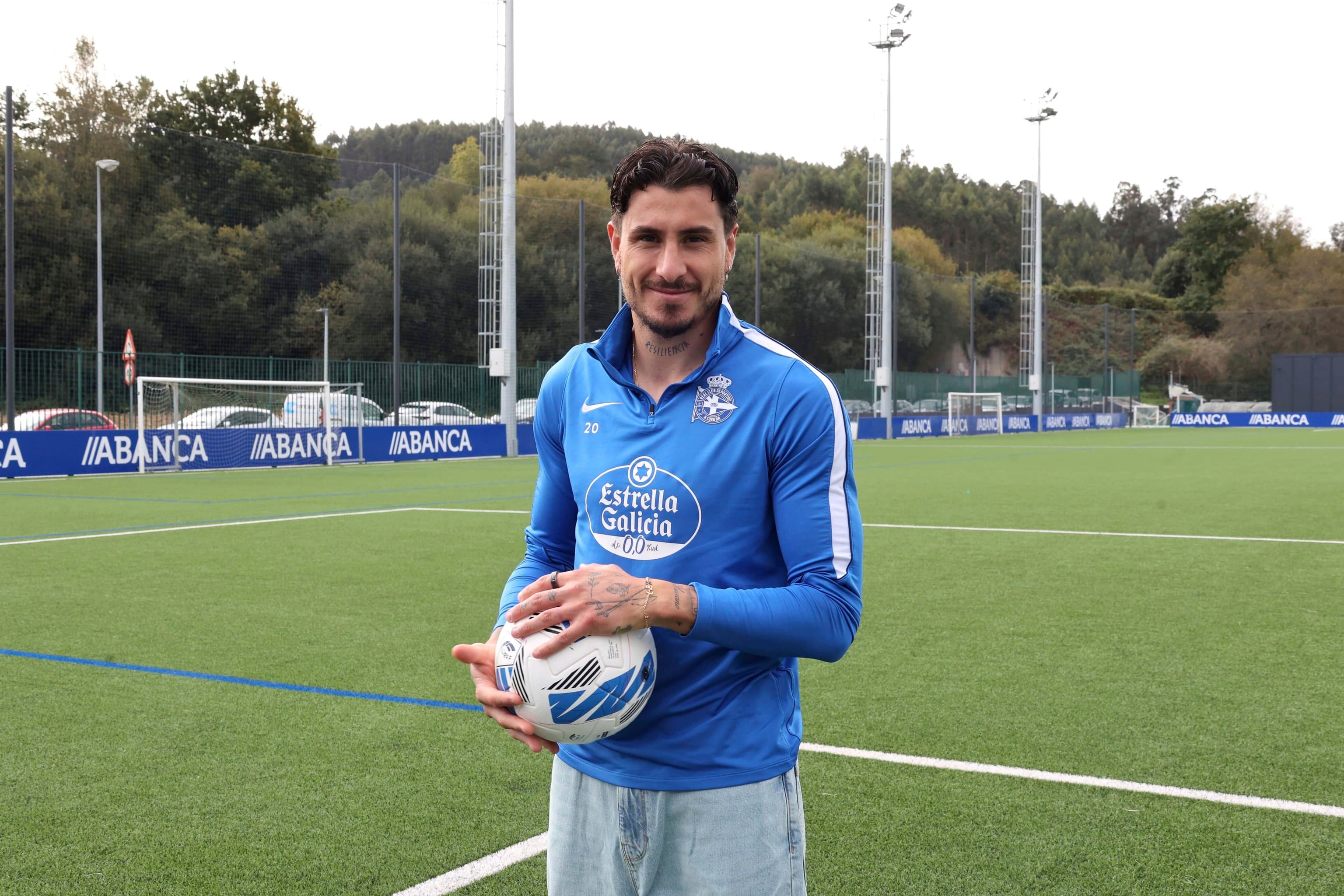Josema Giménez y su nueva sonrisa en A Coruña: "Un fármaco me ayuda con la estabilidad emocional"