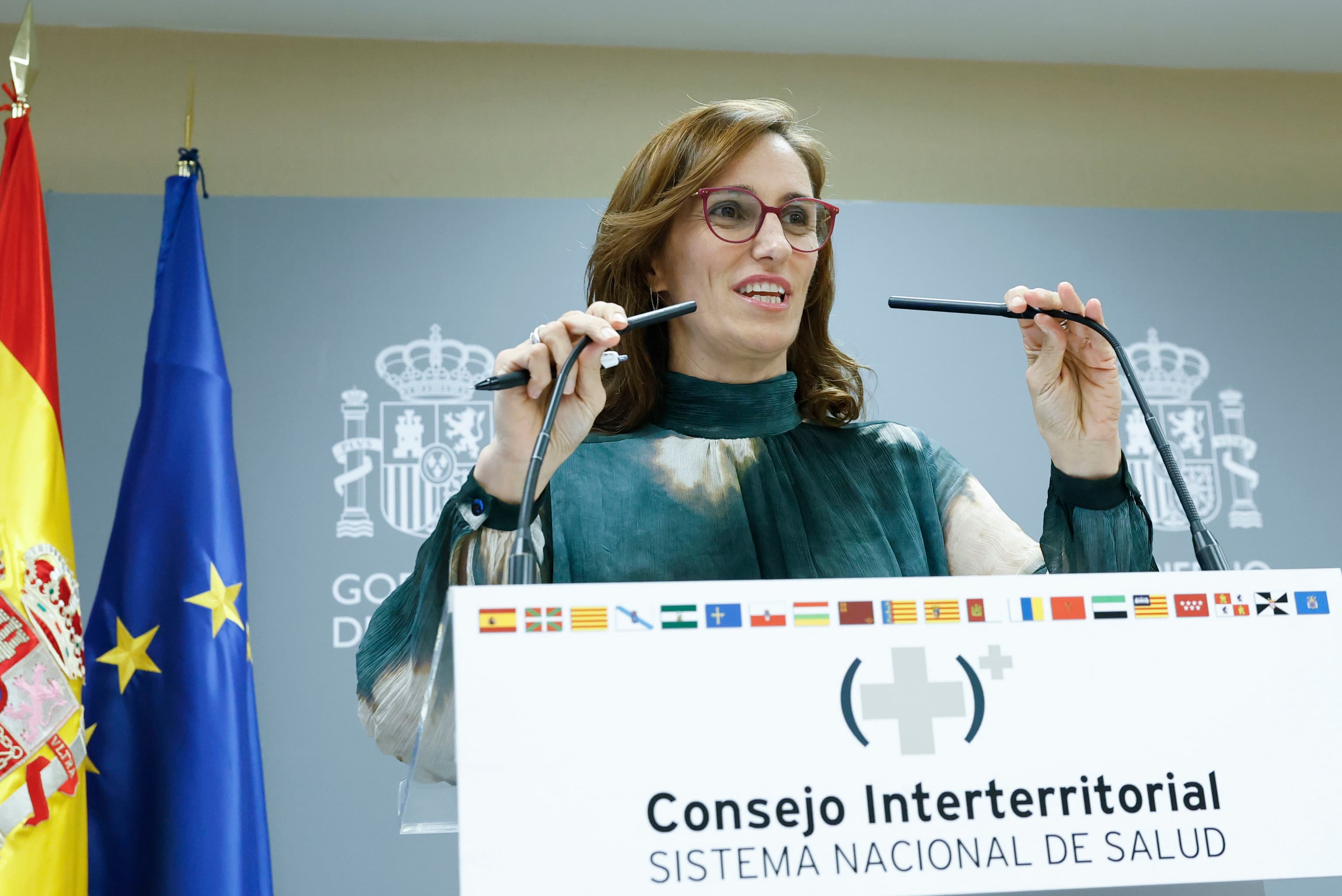 Las CCAA dicen 'no' al decreto de listas de espera y el Ministerio de Sanidad lo sacará a audiencia pública