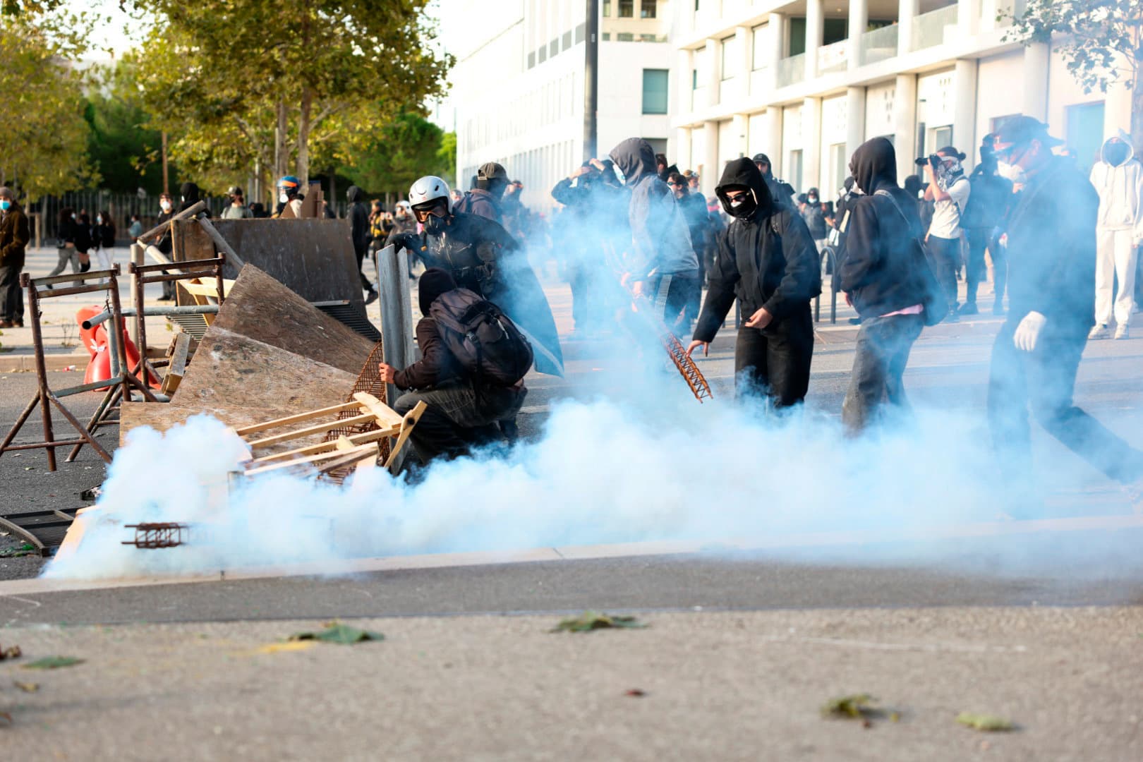 La violencia política desborda el blindaje de seguridad en Francia