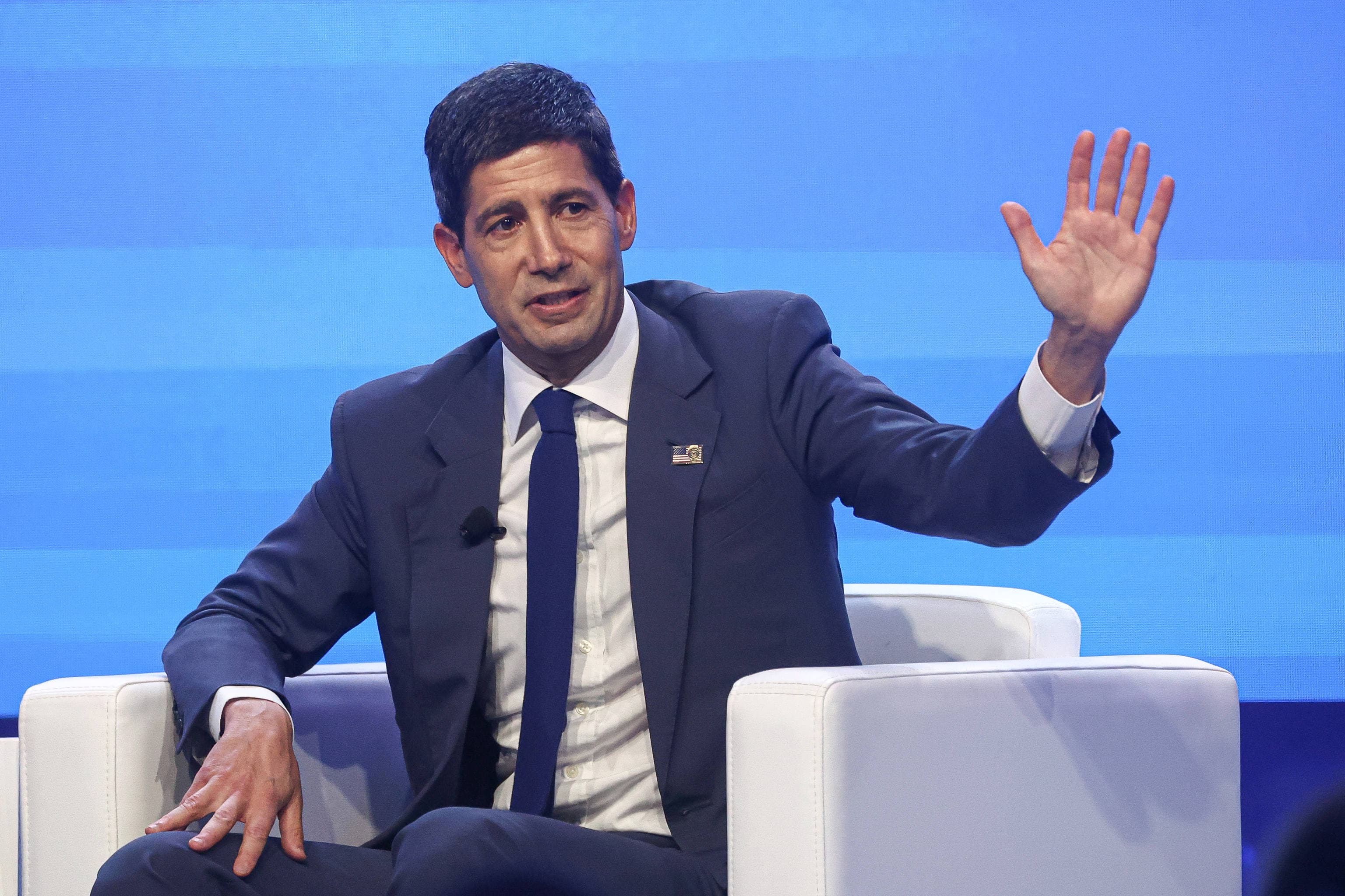La Fed opta por la prudencia antes de las elecciones de mitad de mandato y mantiene los tipos de interés