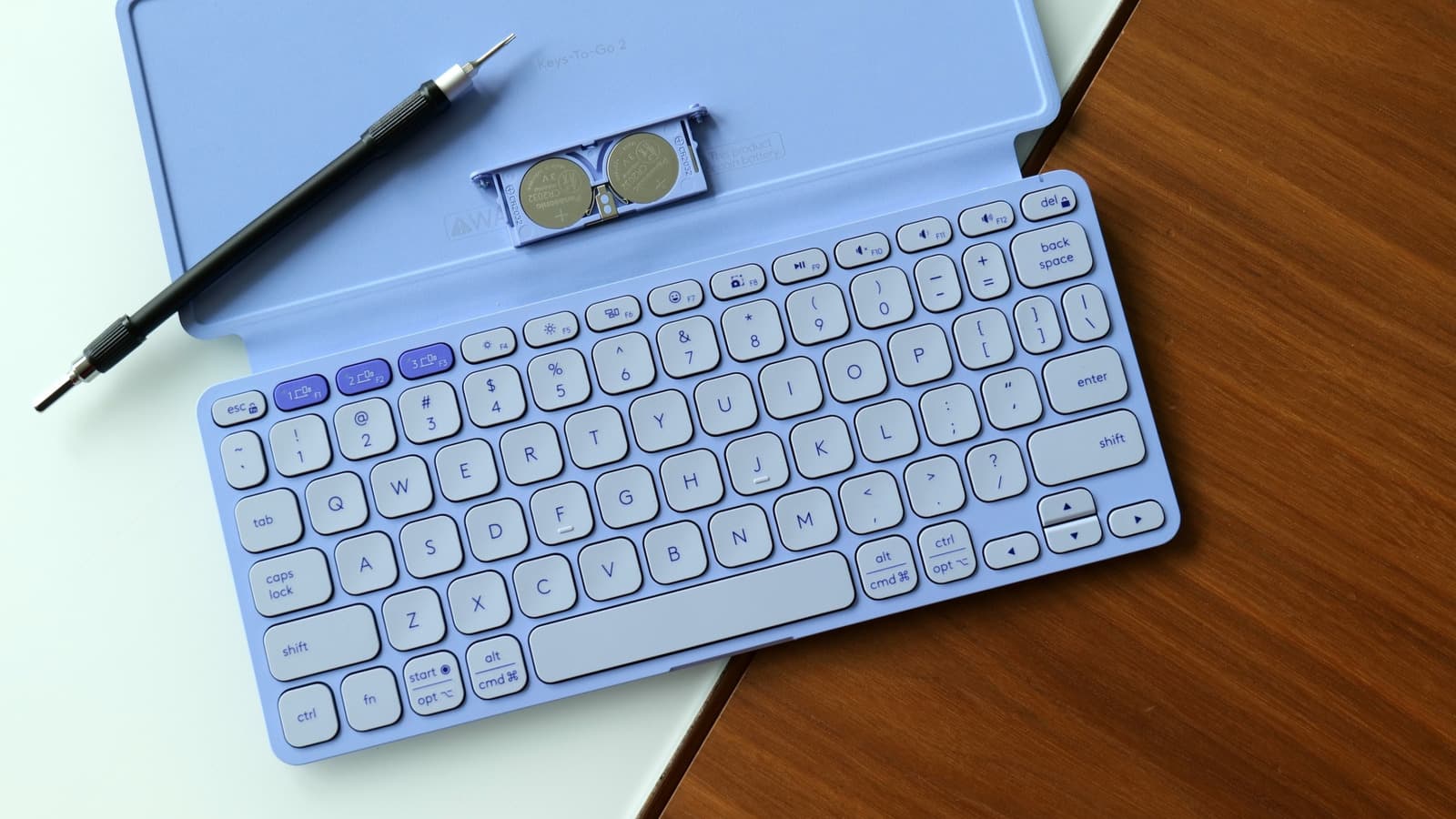 Engadget is hiring writers!
