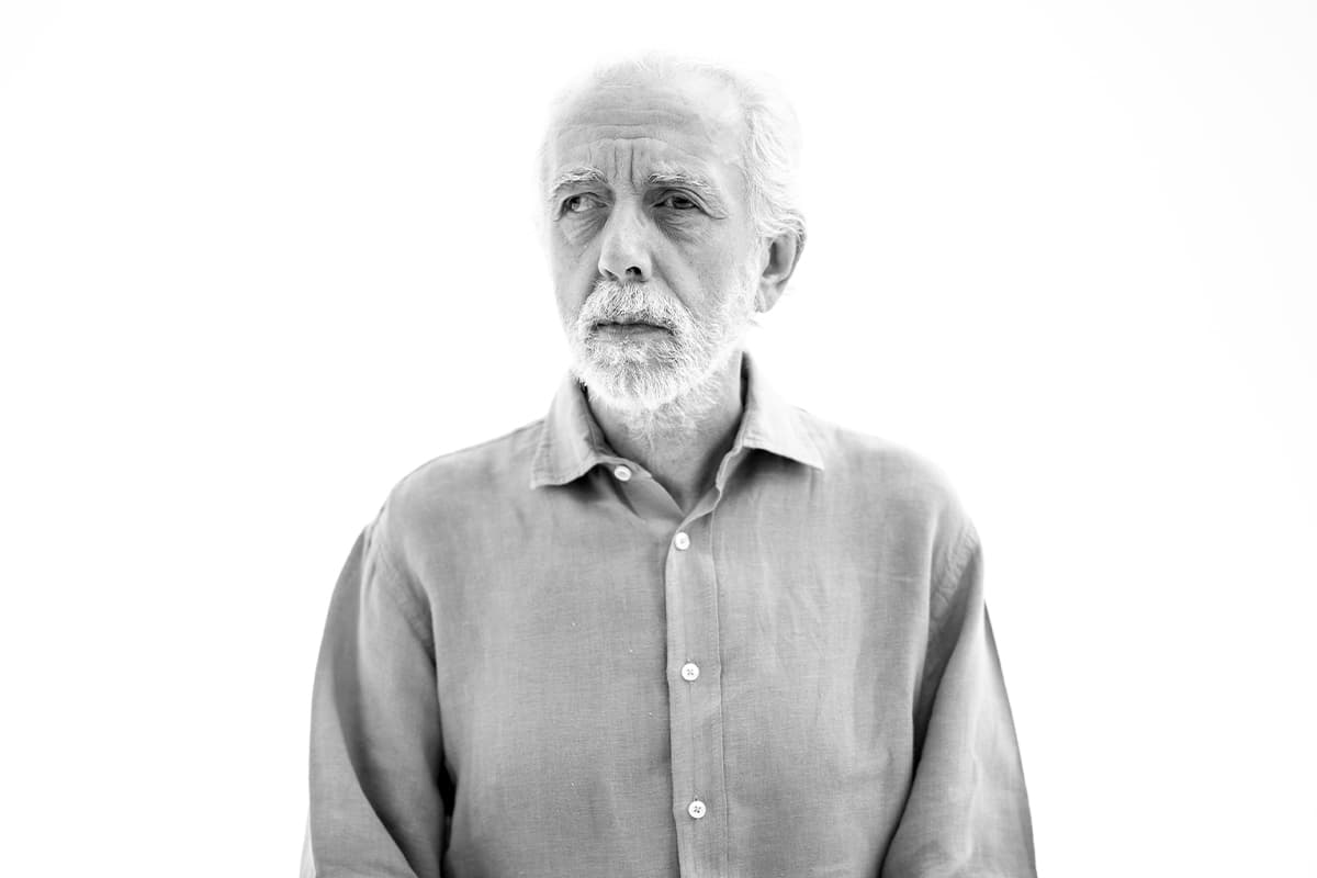 Fernando Trueba: "Los últimos años del franquismo fueron un puto desmadre. Estábamos todo el día borrachos, tomando drogas y montando cirios"