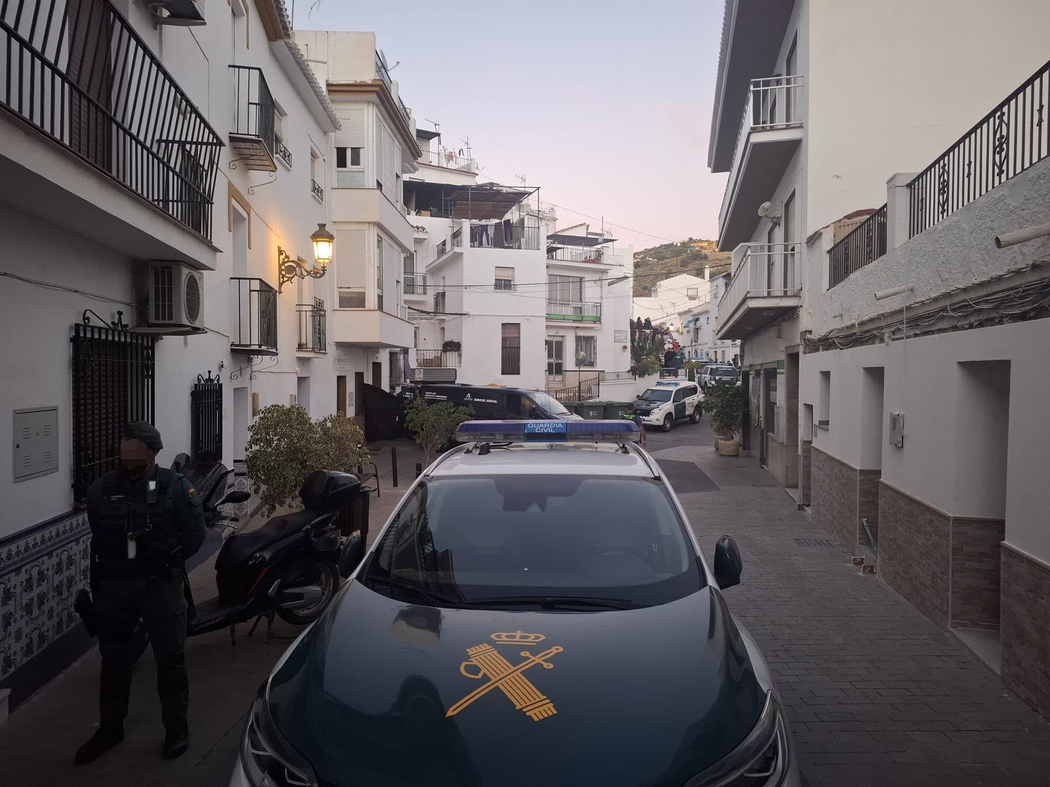 Un joven de 20 años mata a puñaladas a una prostituta en un hotel de Bormujos y luego se entrega