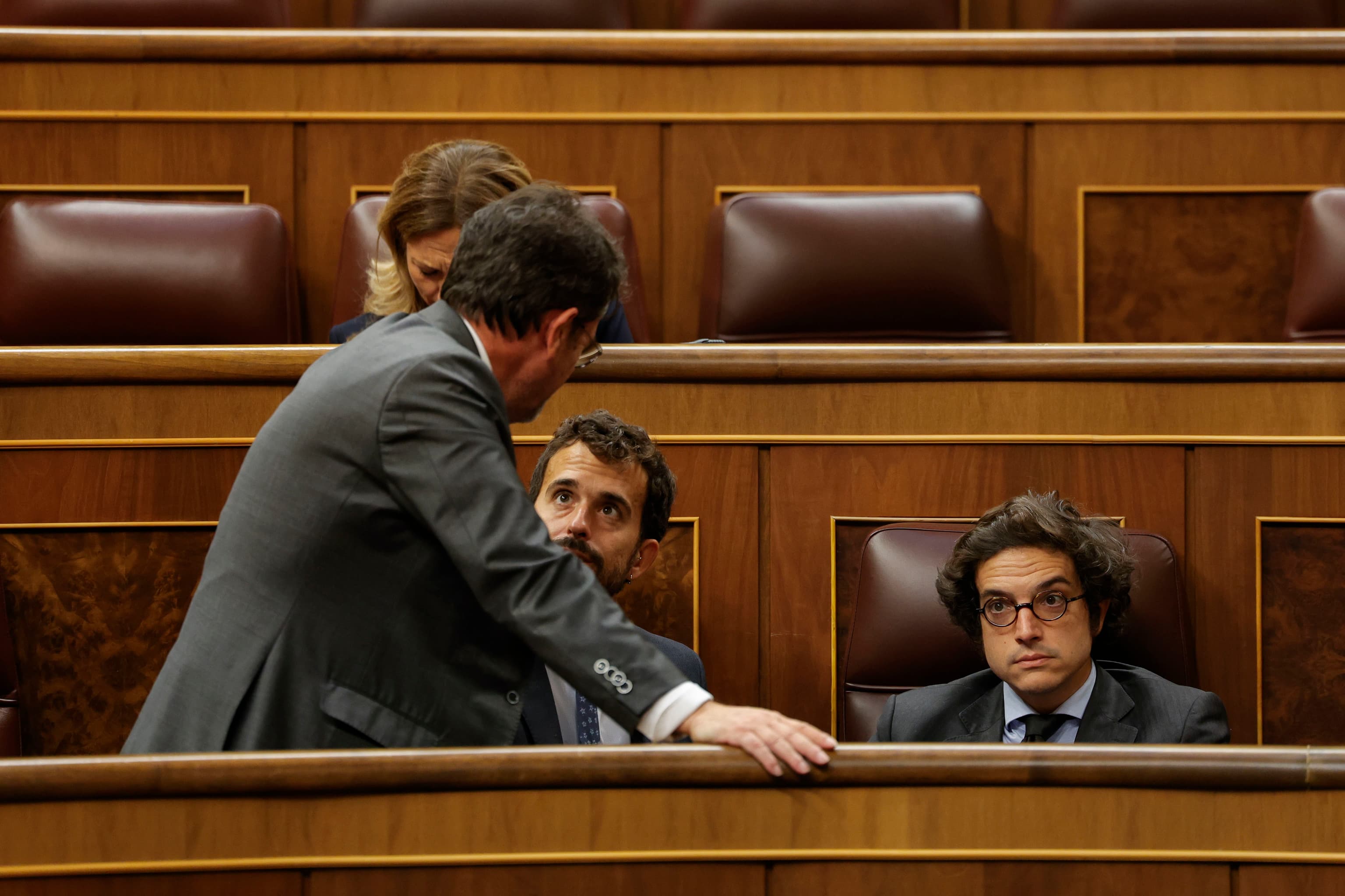Figaredo deja "perplejos" a los grandes empresarios con la propuesta de Vox: deportar a inmigrantes para abaratar la vivienda