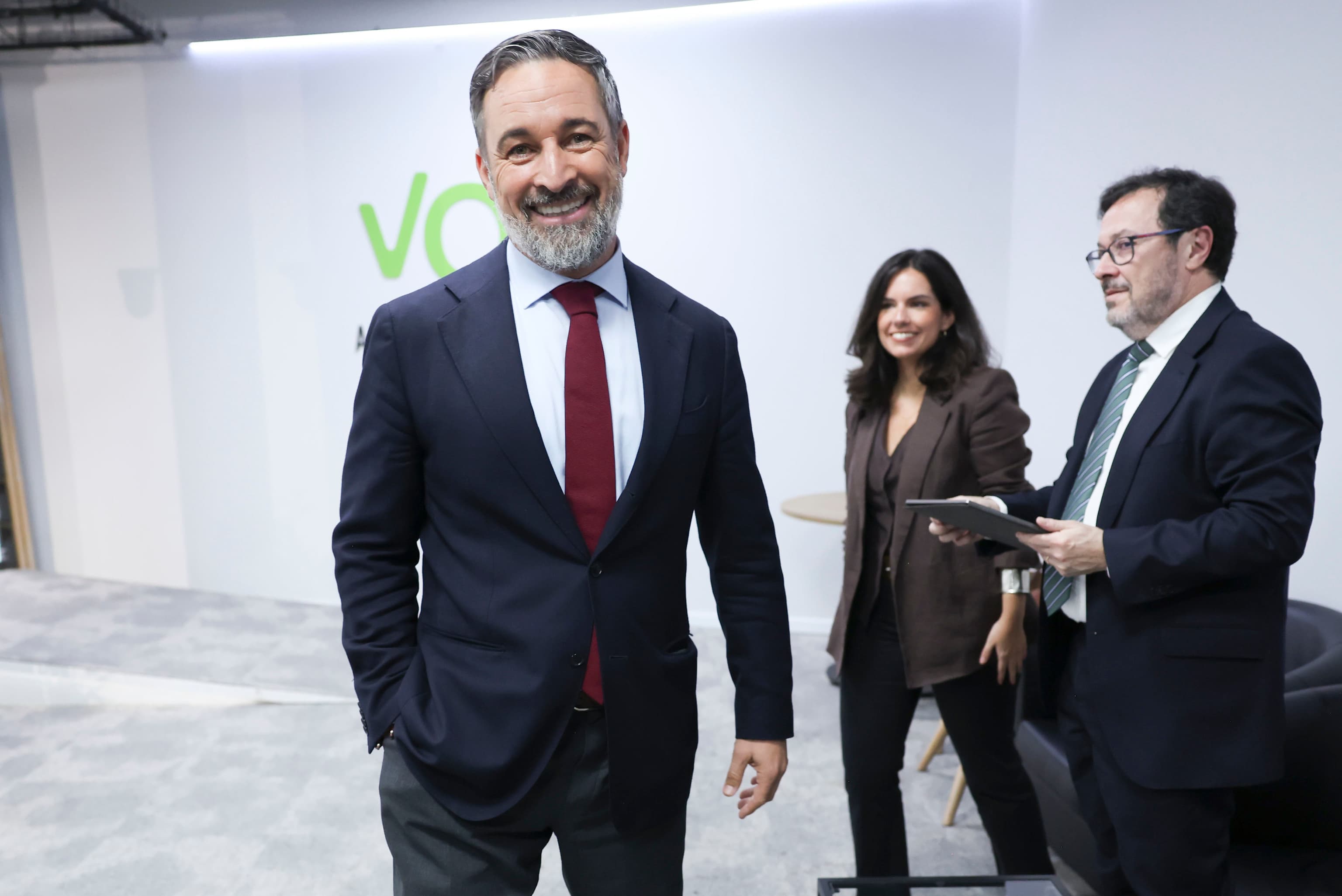 Los 70 diputados de Vox, el listón clave que espera el PSOE y que "puede hacer la legislatura casi imposible" para el PP