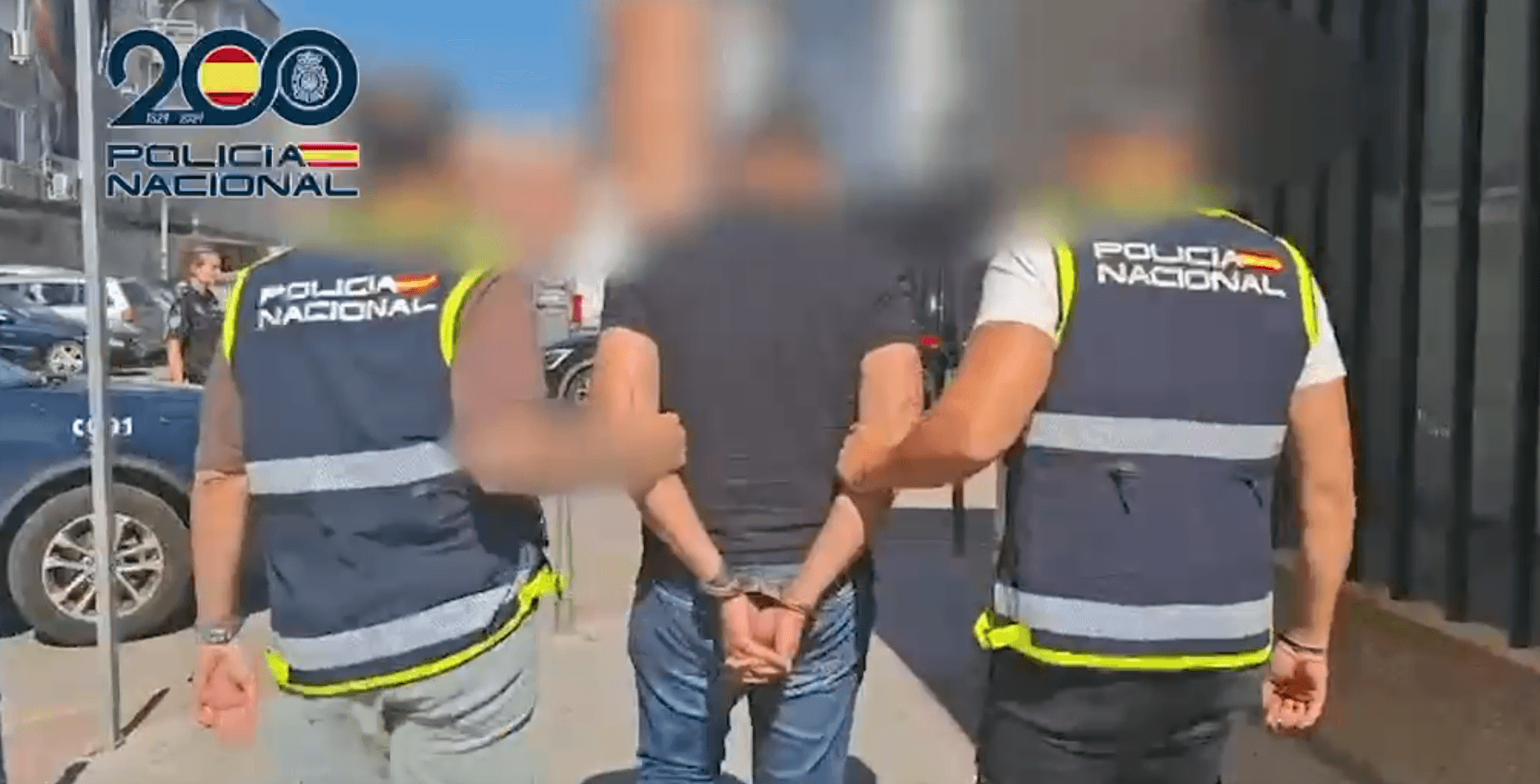 Cuatro detenidos por captar en iglesias a inmigrantes ilegales para explotarlos como repartidores a domicilio: "Cobraban 70 céntimos por paquete"