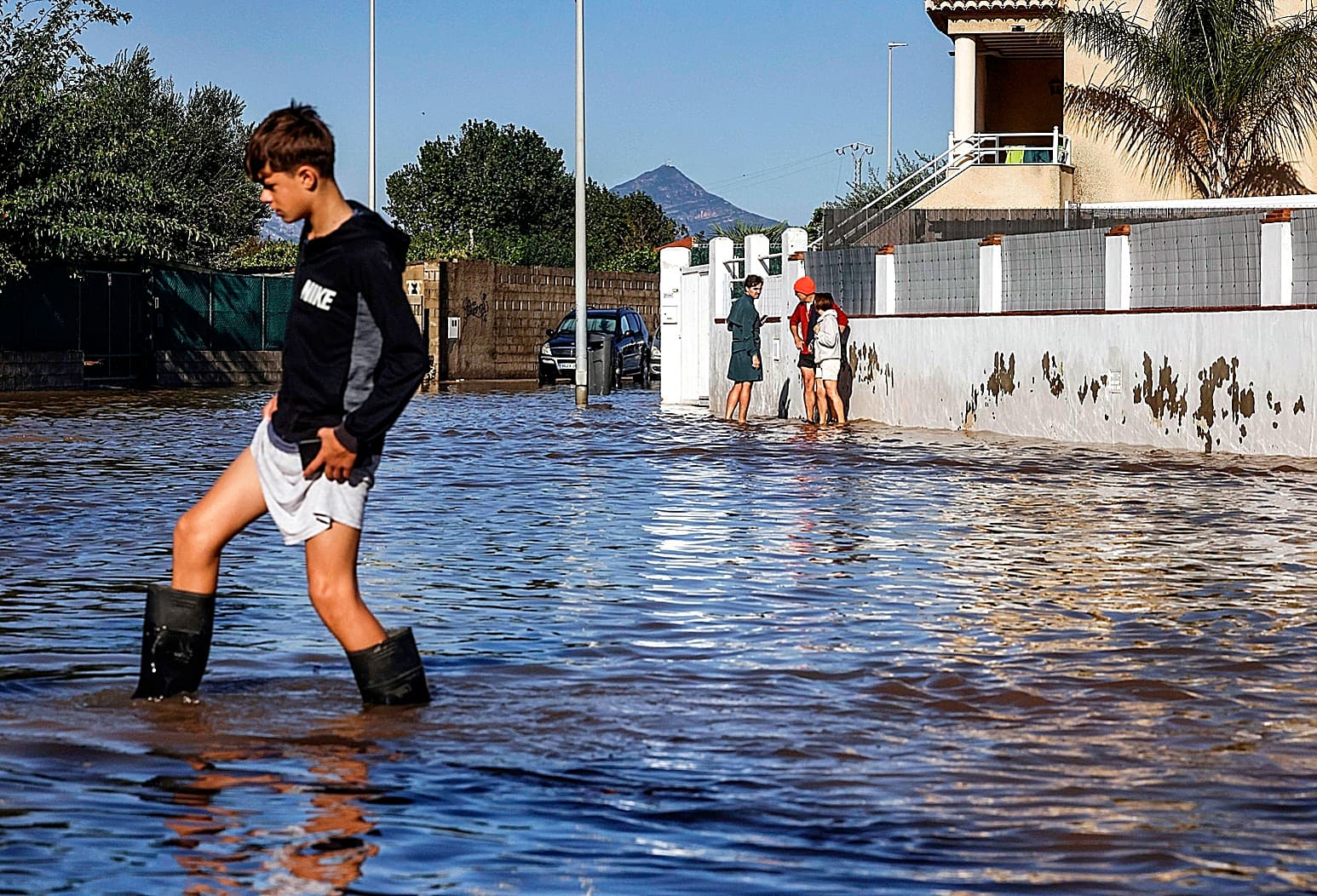 Las seis víctimas que deja la dana Adam: dos bañistas, un conductor, un campista, una anciana con movilidad reducida y una espectadora de un partido de baloncesto juvenil