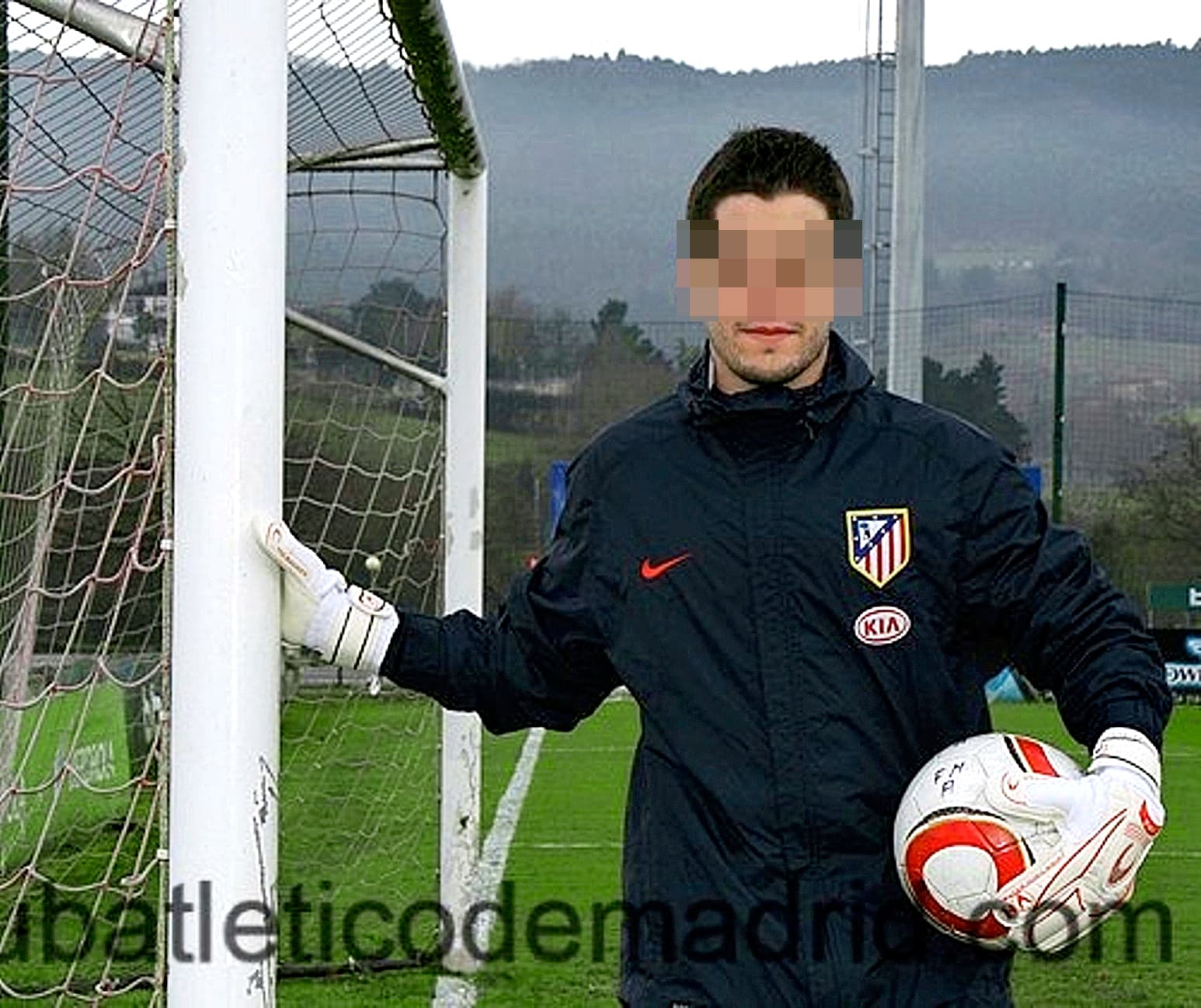 El depredador sexual de las Mercedarias, un ex entrenador de porteros del Atleti y profesor de Ciencias: "Les engatusaba invitándoles a jugar a la Play"