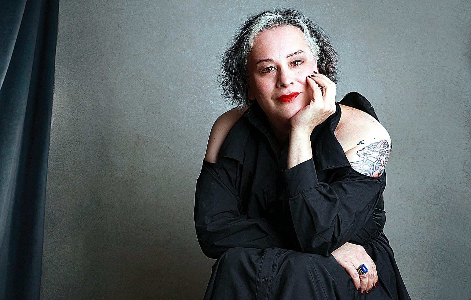 Alana S. Portero: "Muchos jóvenes creen que no son clase obrera, sino millonarios fallidos a un grado de separación de un Lamborghini"