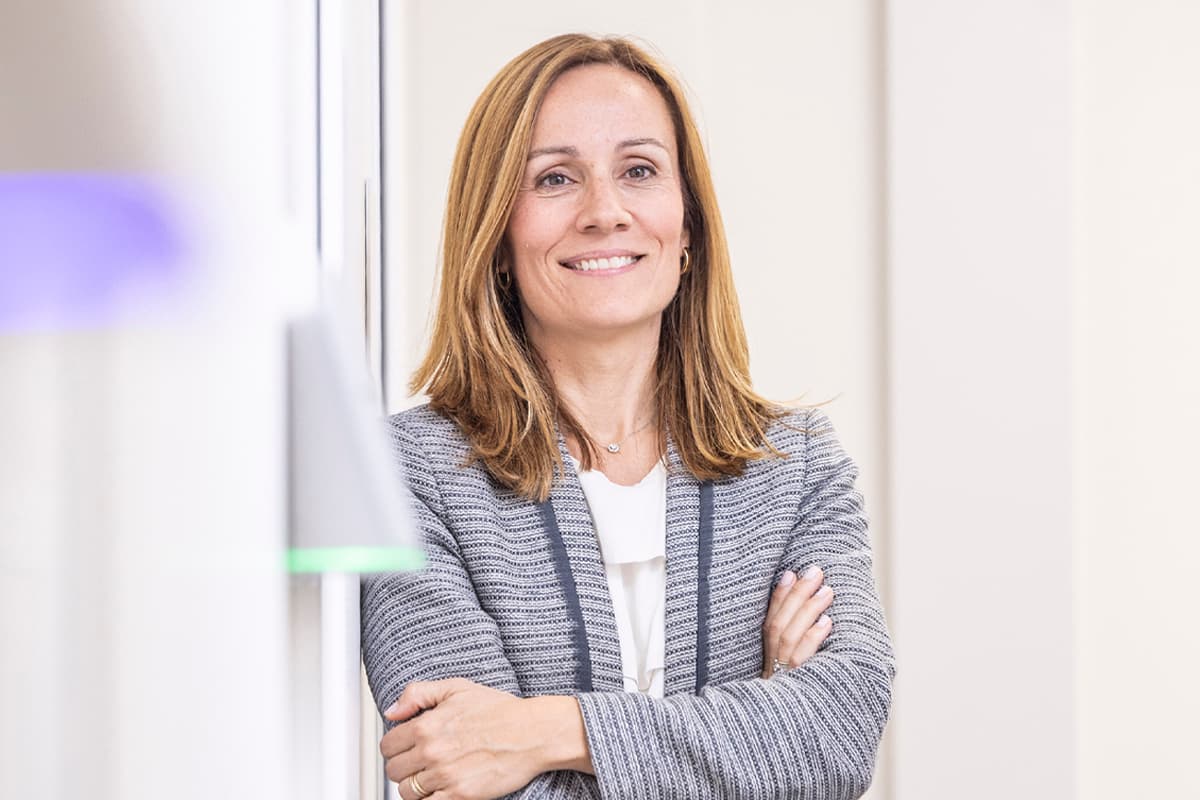 Amaya Echevarría, presidenta de Novartis España: "Falta equidad en el sistema sanitario español: el acceso a un tratamiento no debe depender de dónde viva el paciente"