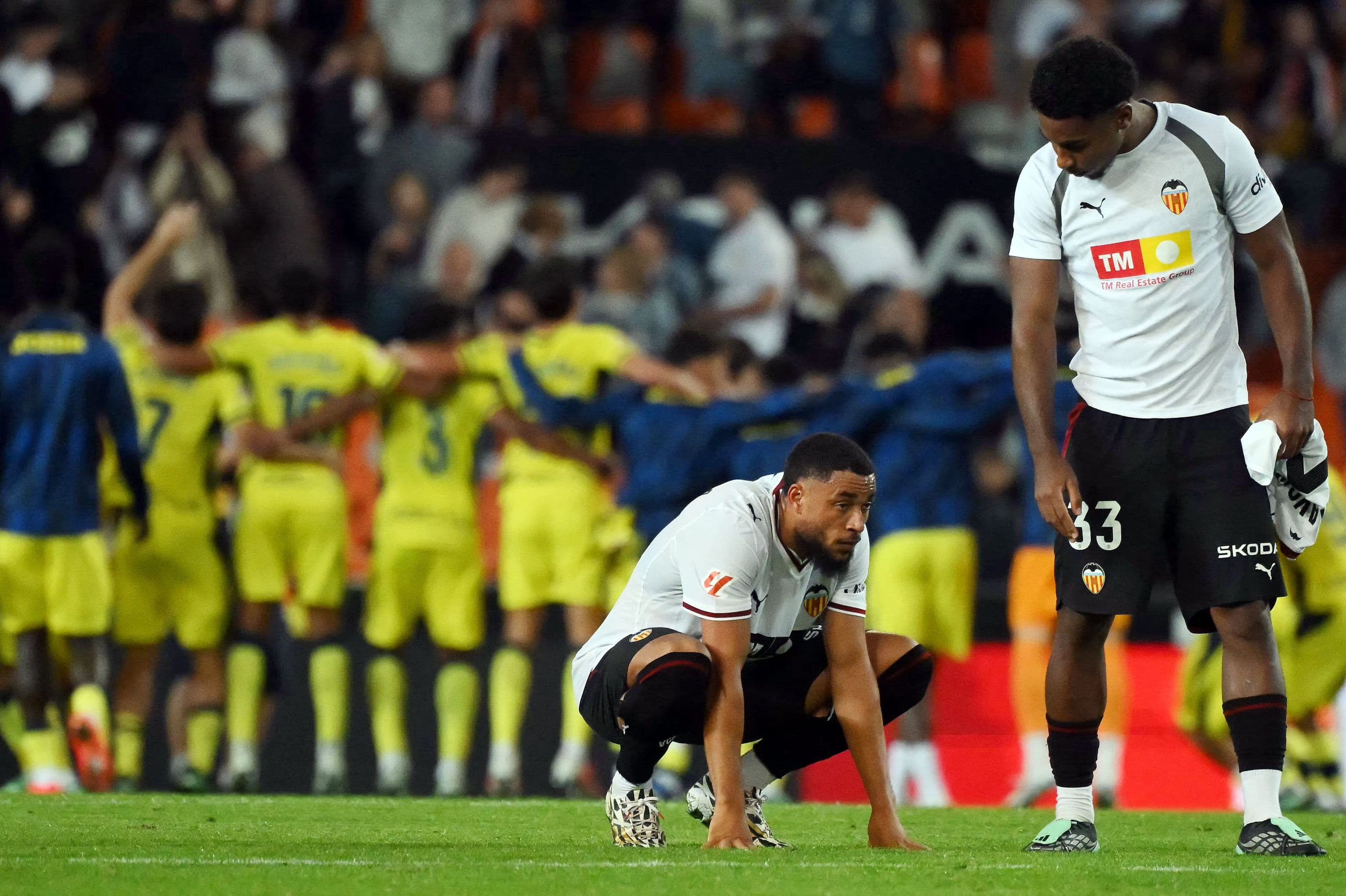 Mikautadze silencia a Mestalla ante un Valencia de tímida reacción intermitente
