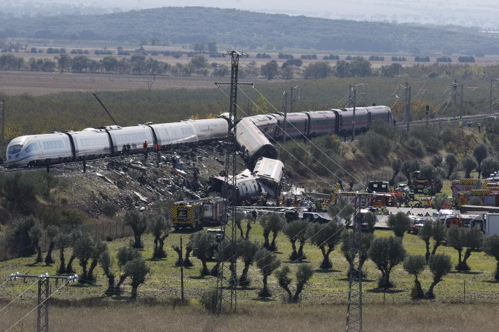 Iryo contradice la versión de Puente y asegura que su maquinista no recibió orden de reanudar la marcha antes del accidente