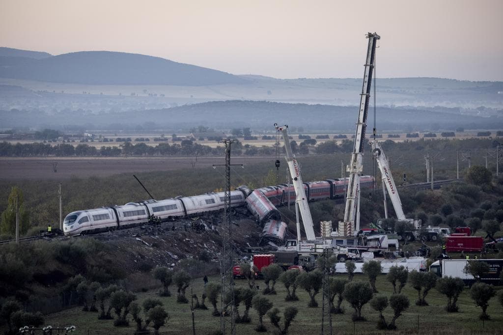 Adif consintió prorrogar el viejo sistema LZB por un ahorro de 37 millones de euros