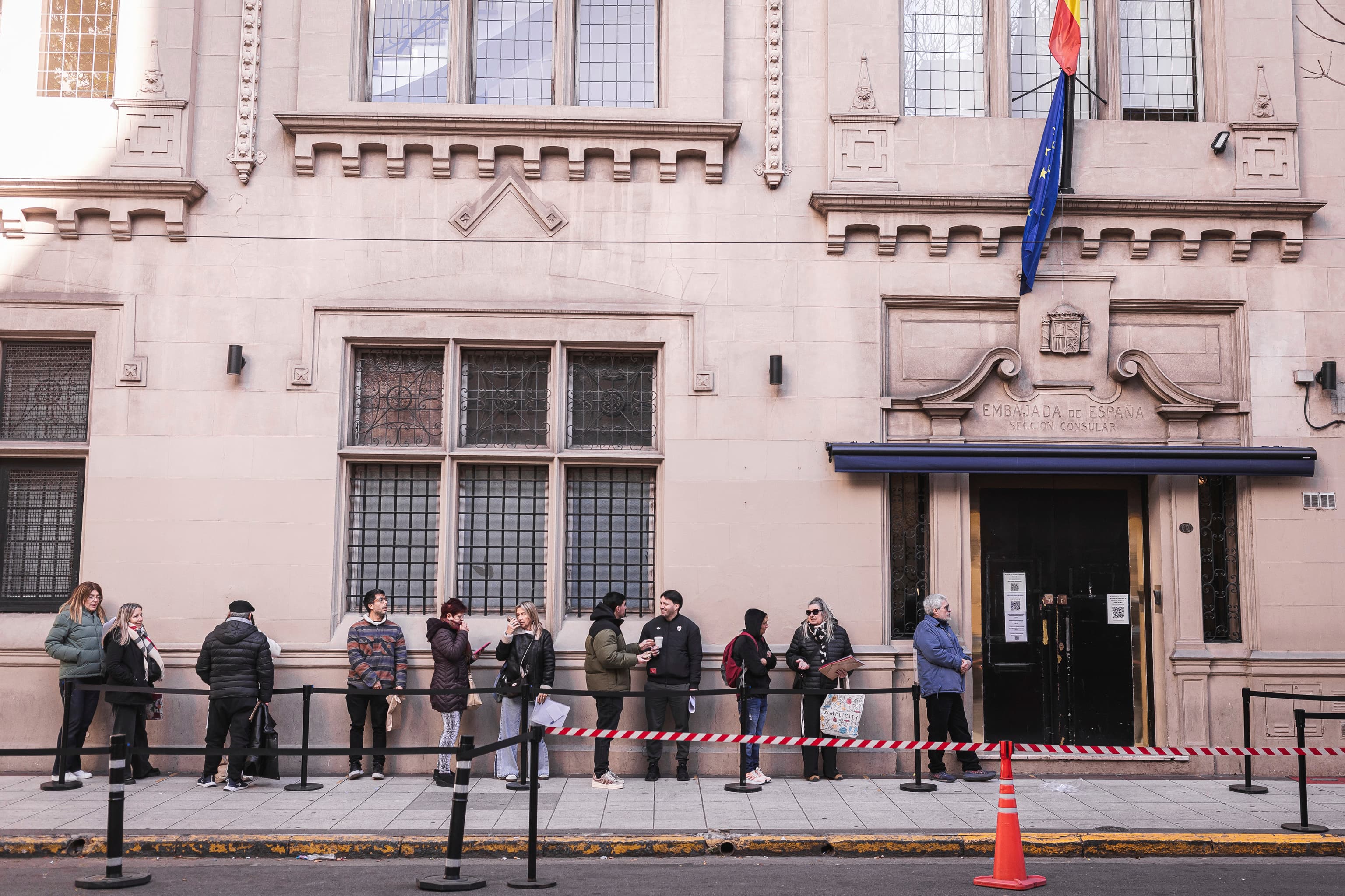 El Tribunal Supremo rechaza suspender el voto a las personas beneficiadas por la 'ley de nietos' que residen en España